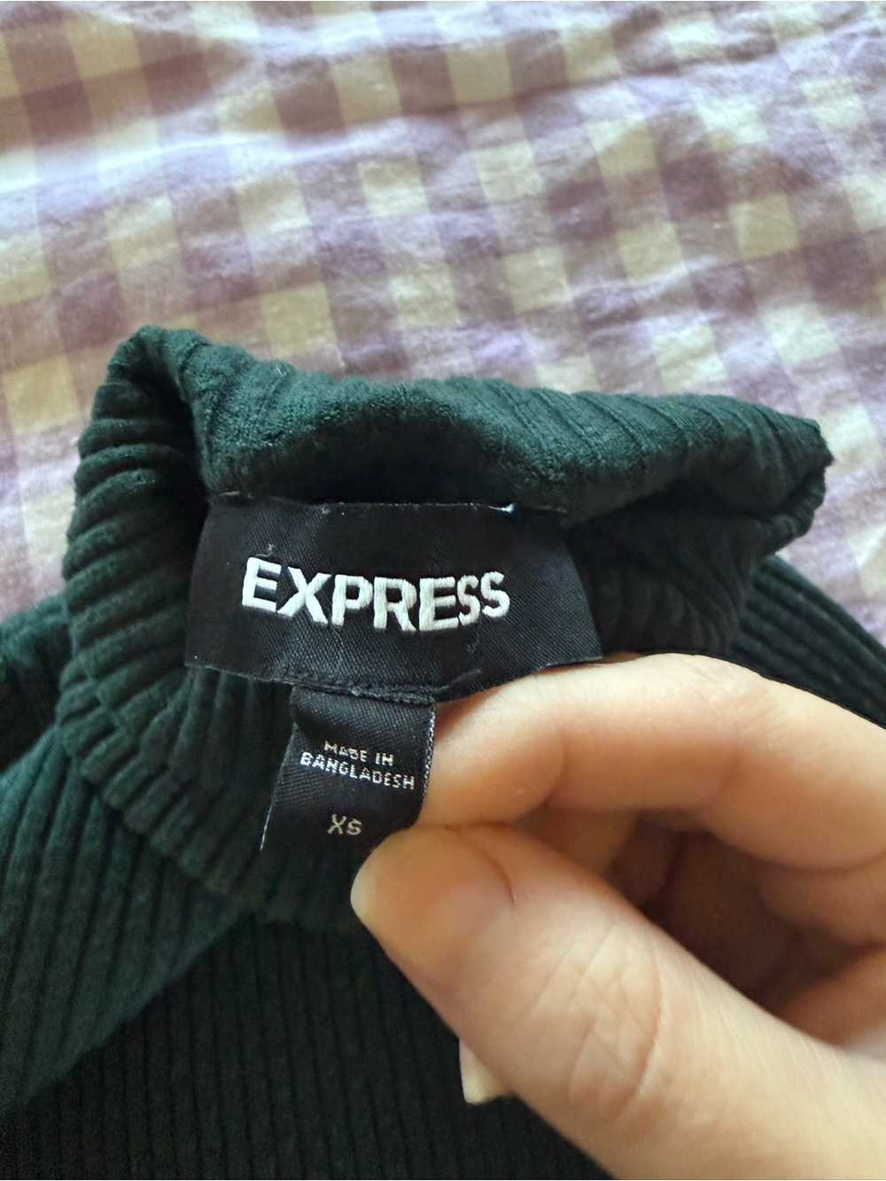 Express Ribbed Turtleneck Top - Picture 6 of 7